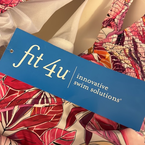 Fit 4 Ur swimsuit - Picture 10 of 11